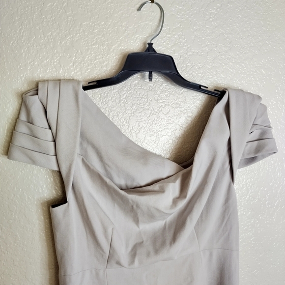 Black Halo Jackie O Sleeveless Sheath Dress in light grey sz 6 - Picture 8 of 9